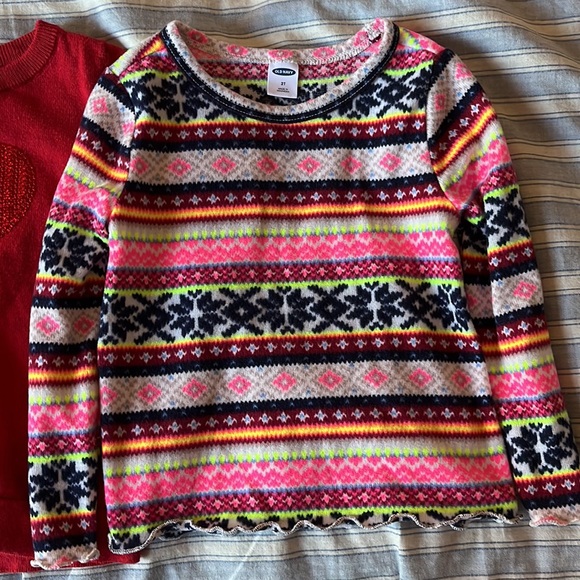 2T toddler long sleeve Christmas top bundle - Picture 2 of 11